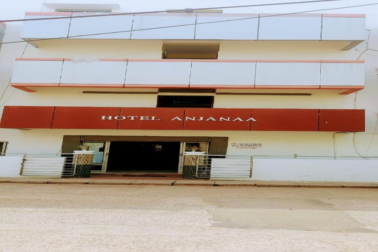 Spot On 73926 Anjanaa Hotel